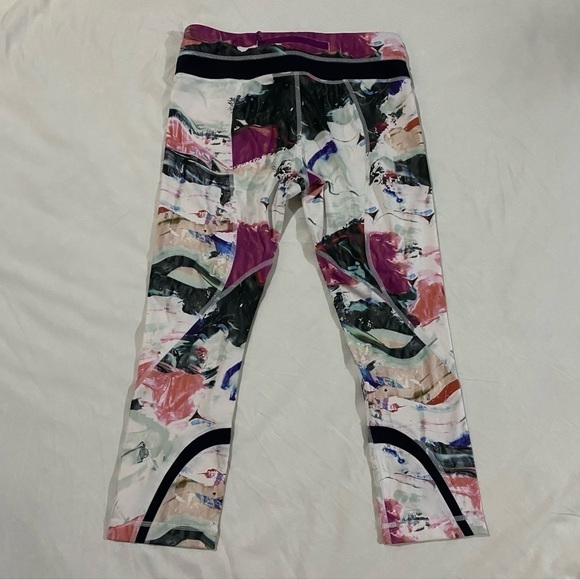 Lululemon Capri colorful size 6 - Picture 4 of 7